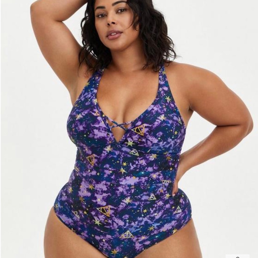 Torrid x Harry Potter galaxy swimsuit size 1 (extra large) EUC! Sold out!!!